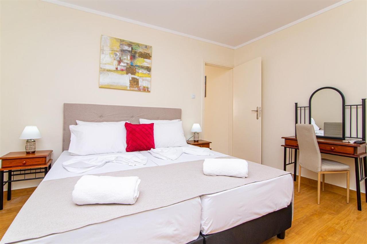 Dermatas Residence Heraklion City Center Esterno foto